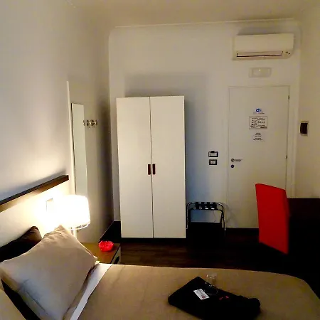 Guest house Your House