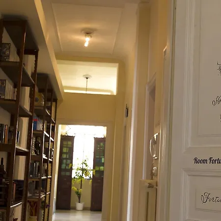 Experience Hostal Roma