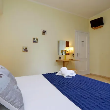 Bed & Breakfast I Pini Di - &