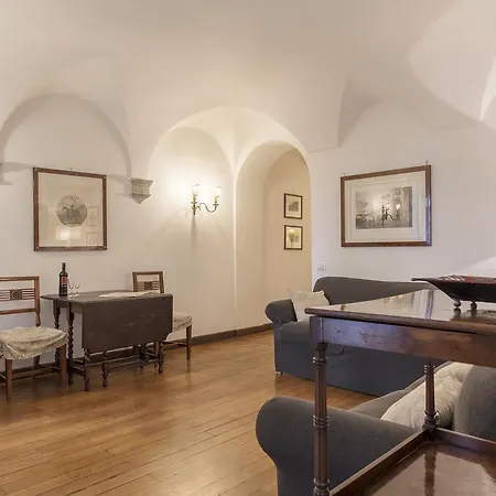 Apartment Navona Art
