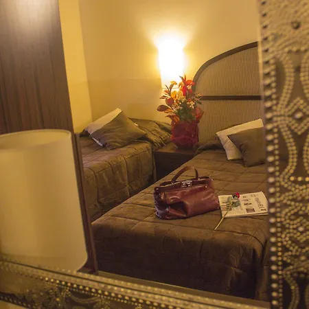 Novecento Hotel 3*