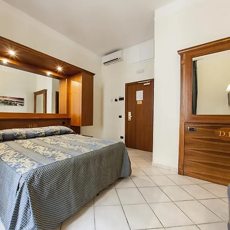 Hotel Domus Praetoria 2*
