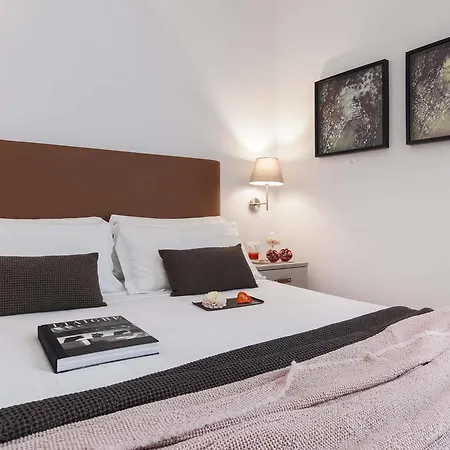 Giuturna Boutique Hotel