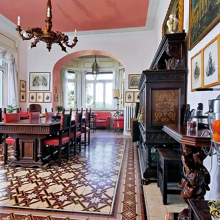 Domus Monami Luxury בית הארחה