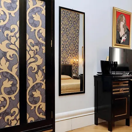 בית הארחה Domus Monami Luxury רומא