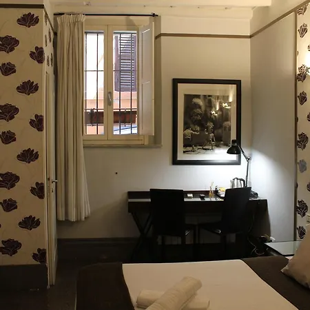 Relais Palazzo Taverna 3*