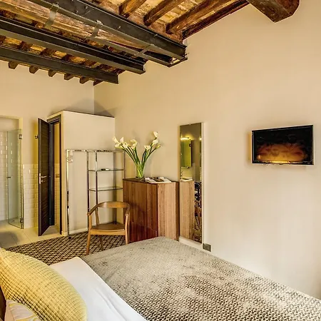 Trevi Beau Boutique Rome