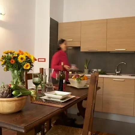 Suburbe Bed & Breakfast 2*