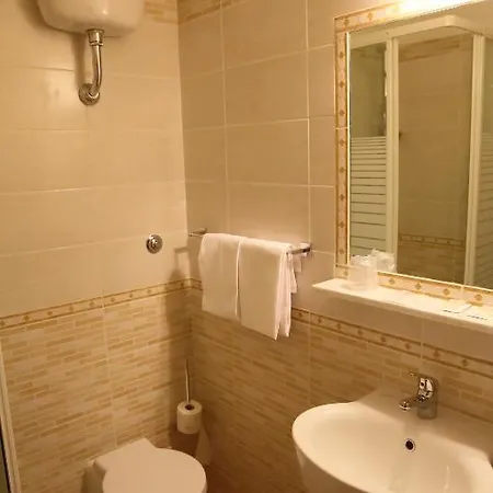 Hotell Principe Amedeo 2*