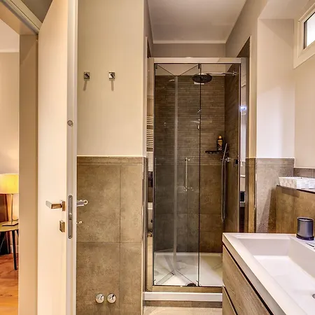 Apartment The Dome 3 Bedroom En Rome