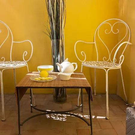 Romac Condotti With 3 Bedrooms Near The Spanish Steps