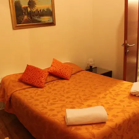 Adone House Bed & Breakfast