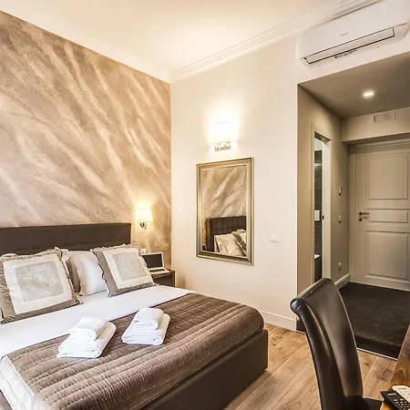 River Luxury 2* Rome