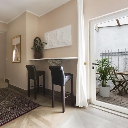 Apartment Sonder — Musei Vaticani *
