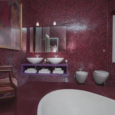 Illuminati House Apartment *