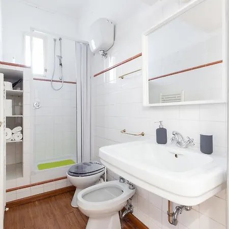 A.c. Spagna Comfort Apartment *
