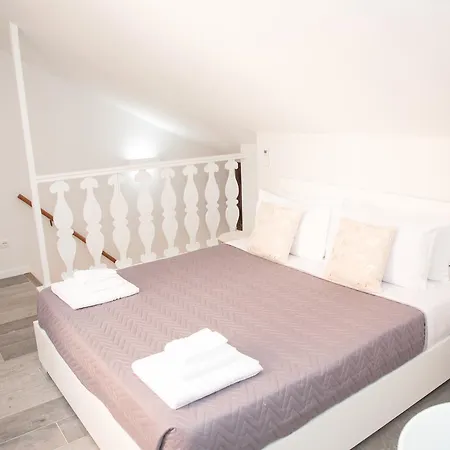 Villa Suityrhome Rionemonti16 *