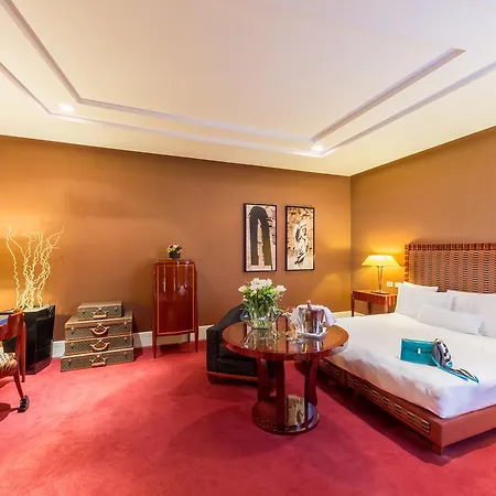 Grand Via Veneto 5*