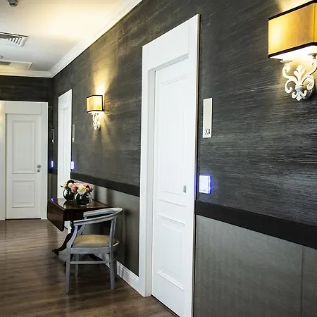 Hotel Dharma Style & 4*
