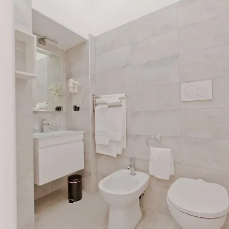 Bed & Breakfast New House 3*