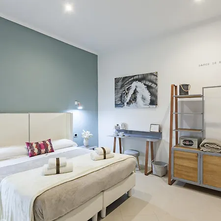 San Giovanni Gallery Bed & Breakfast 3*