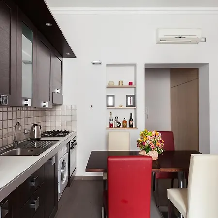 Homehouse Santamaura - San Pietro Apartment Rome