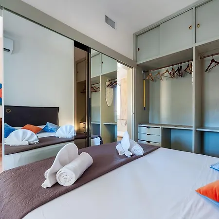 Casa Vacanza Girasole Apartment