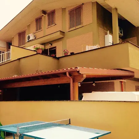 Floral House Ciampino Homestay *