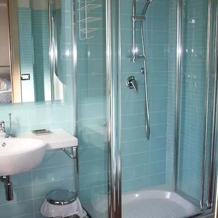 Centro Benigni 3* Rome