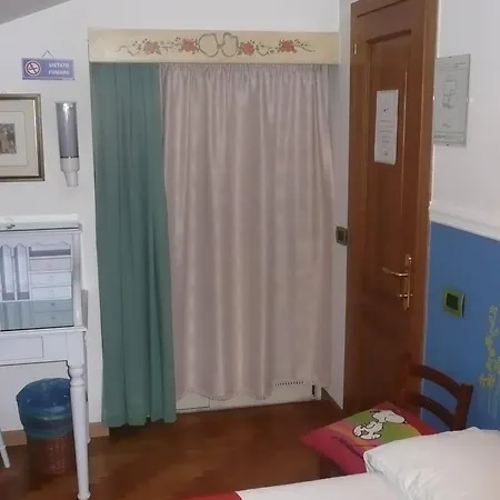 A Casa Sorriso Bed & Breakfast La Massimina-Casal Lumbroso
