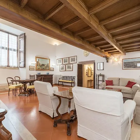 Apartment Campitelli Fascinating Rome