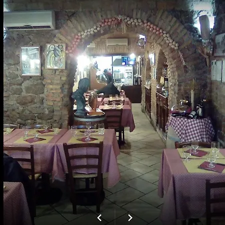 Homehouse Santamaura - San Pietro Apartment Rome