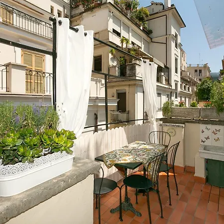 Principessa Barberini Apartment *