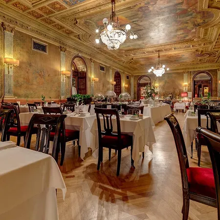 Grand Plaza