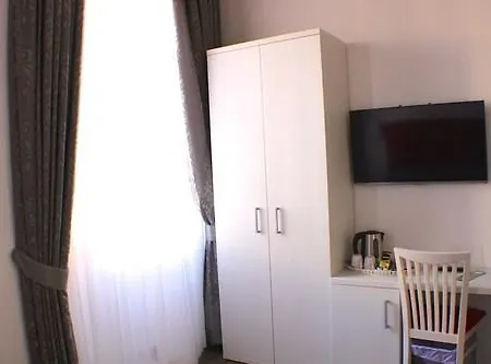 Laterani Dfm Guest house 2*