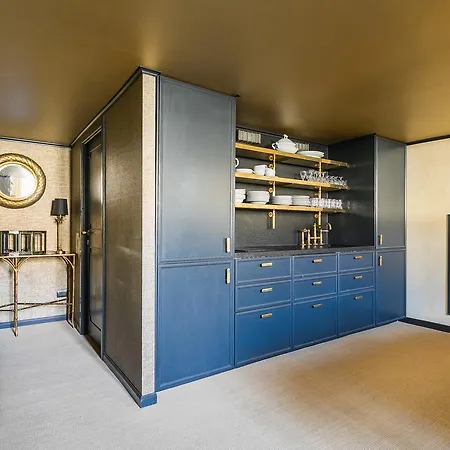 Luxurious Loft Facing The Pantheon *