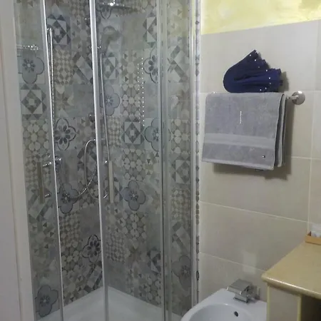 فندق مبيت وإفطار Royal