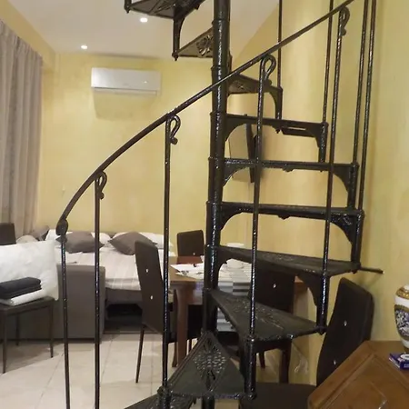 فندق مبيت وإفطار Royal *