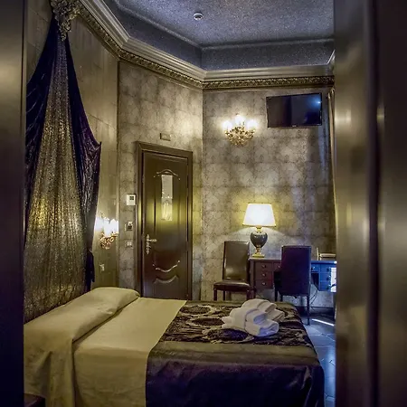 Hotel Antica Dimora Delle Cinque Lune Rome