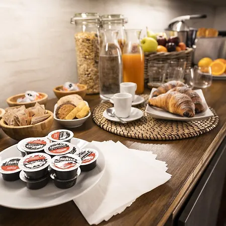 Bed & Breakfast New - *