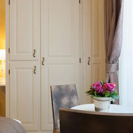 Penzion Maison Tritone 4*