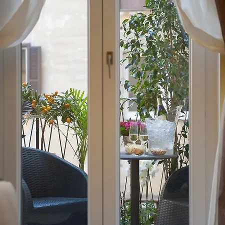 Maison Tritone
