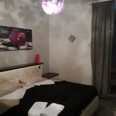 Hotel Triumphal *