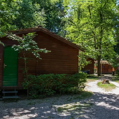 Seven Hills Village Campsite 4*