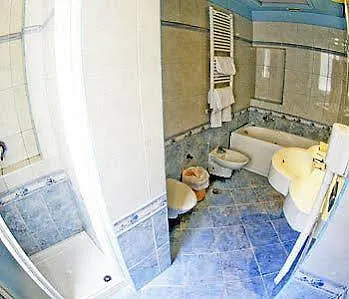 Szálloda Louisiana 2*