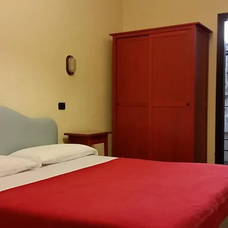 Hotel Croce Di Malta 2*