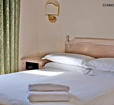 Hotel Torlonia 4*