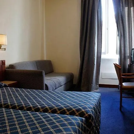 Accademia Hotel 3*