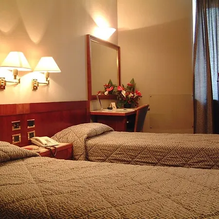 Accademia Hotel