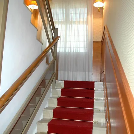 Shasa Hotel